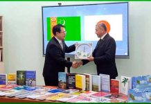 Аграрный вуз Туркменистана получил книги о науке и культуре Японии