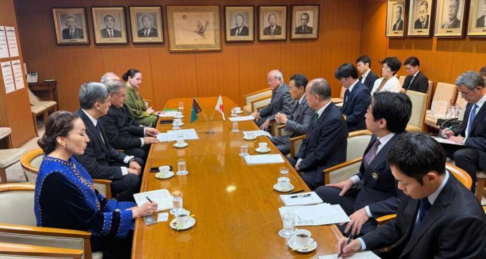 yaponiya-turkmenistan-demokratik