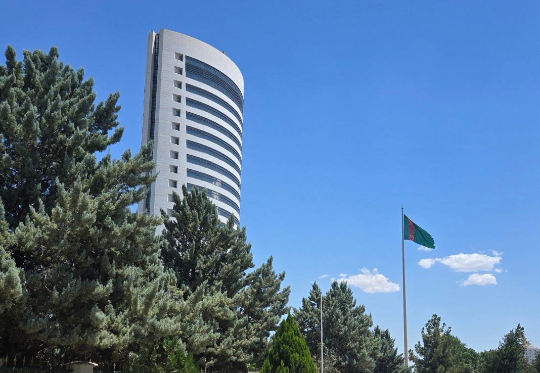 birja-ashgabat-baydak-20260714_131245