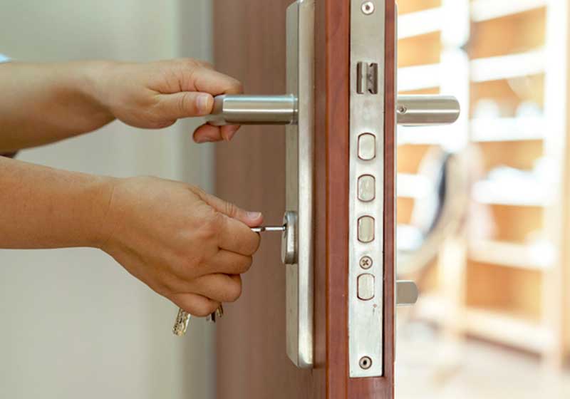 close-the-door-gapyny-yap-gapy