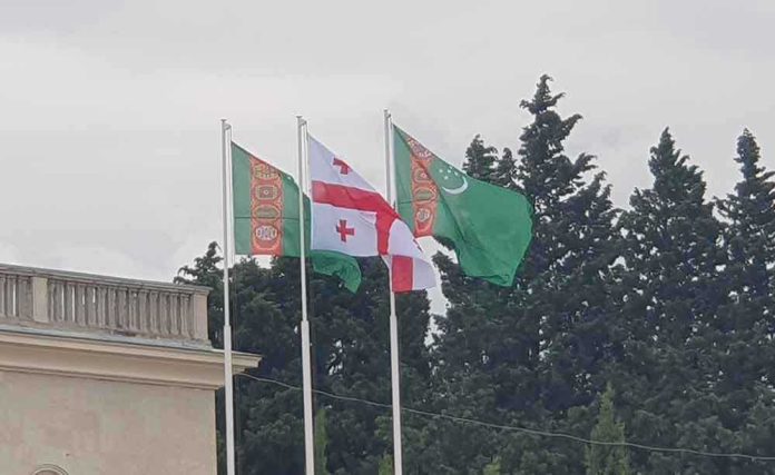 georgia-turkmenistan-flag-baydak