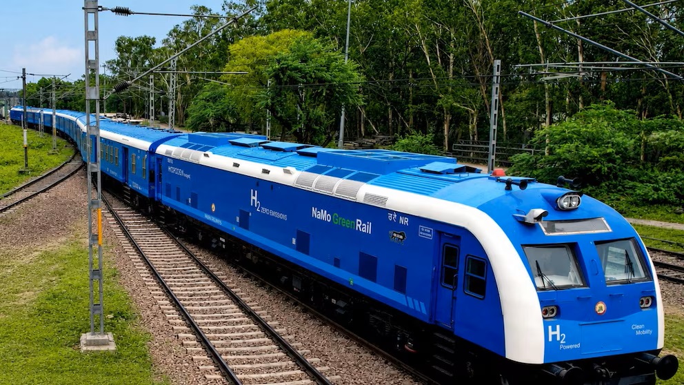 h2 hydrogen train india