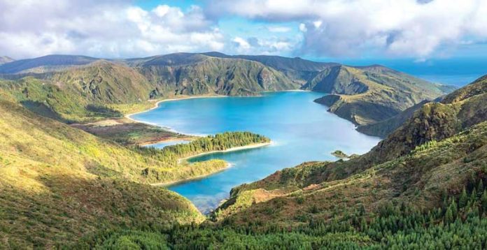 lagoa-do-fogo-ile-sao-miguel-acores-portugal-