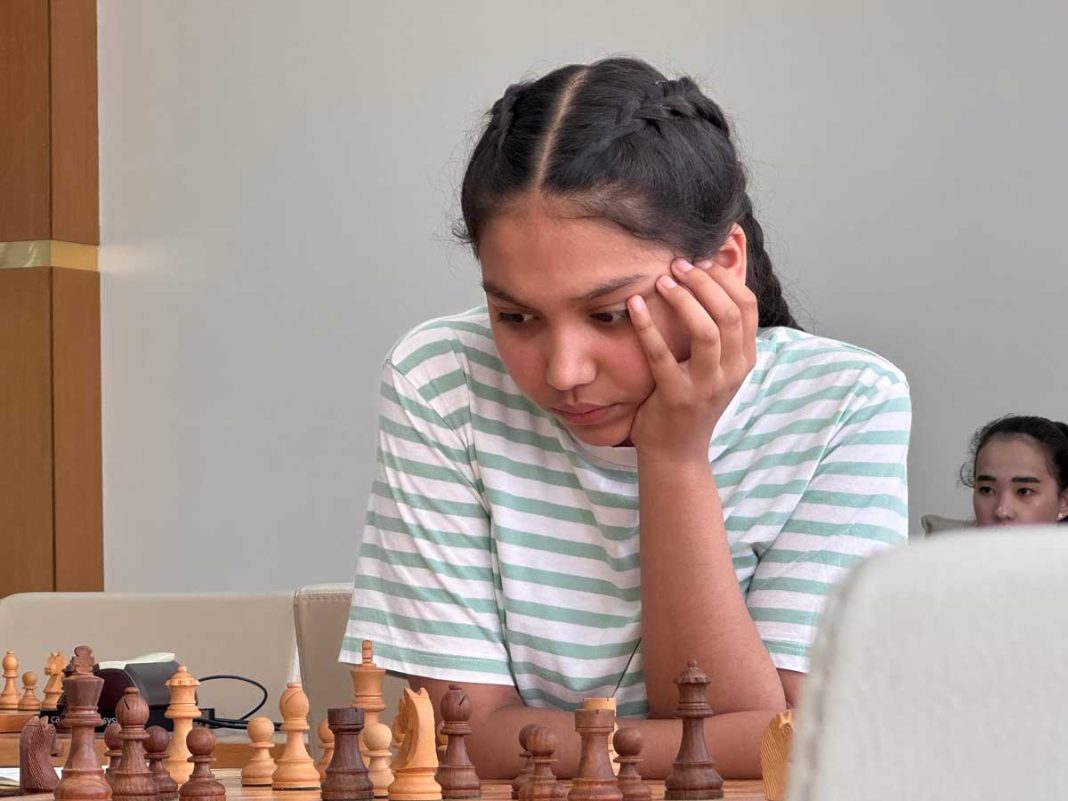 turkmen-chess-player-Aya-Bayramova