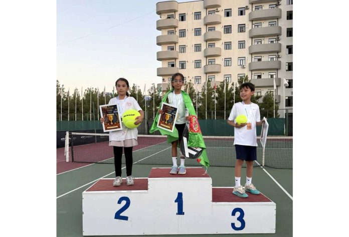 turkmen students buhara-Orange Ball бухара