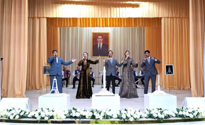 Aýdym-sazly-dabara-geçirildi