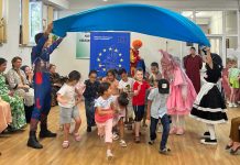 Представительство ЕС в Туркменистане провело акцию «Back to school»