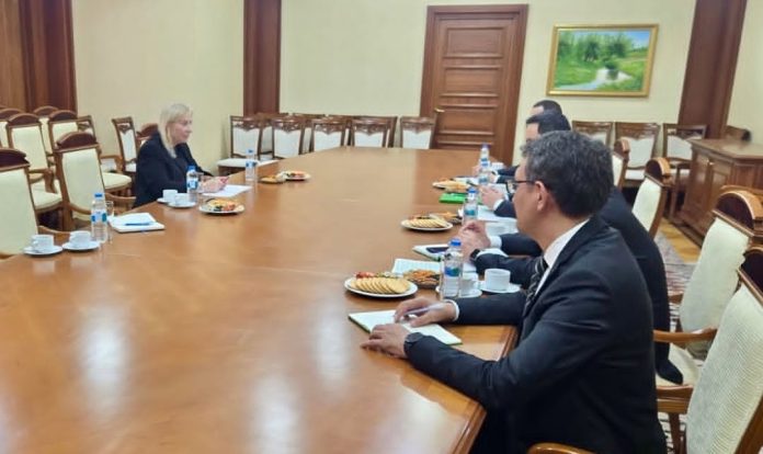 eu-ambassador-beate-pekda-trade-minister-nazar agahanov