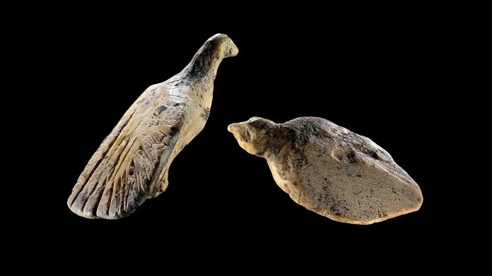 germany ancient bird statue from mamont