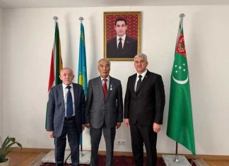Türkmenistanyň Astanadaky Ilçihanasynda Türkmenistanyň Halk Maslahatynyň öňde boljak mejlisiniň ähmiýeti ara alnyp maslahatlaşyldy