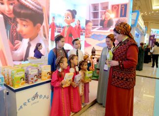 “KIDS EXPO: ähli zat çagalar üçin” atly halkara sergi-ýarmarkasyndan pursatlar