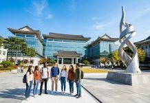 Number of international students in South Korea increased about 21%