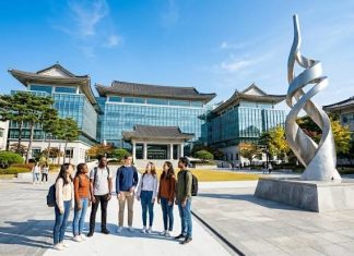 Number of international students in South Korea increased about 21%