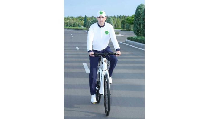 serdar-berdimuhamedov-awaza-welosiped-070826-PR