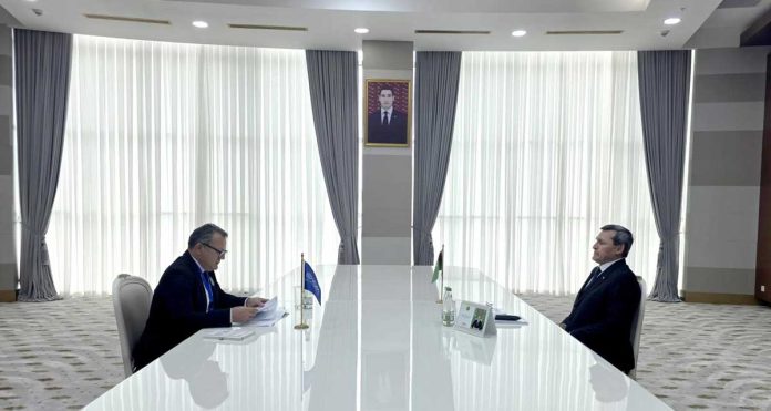 serhan-aktoprak-migration-central-asia