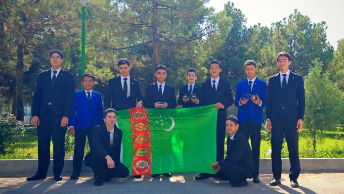turkmen-students-surrey-iniversity-IMG_20260731_100210