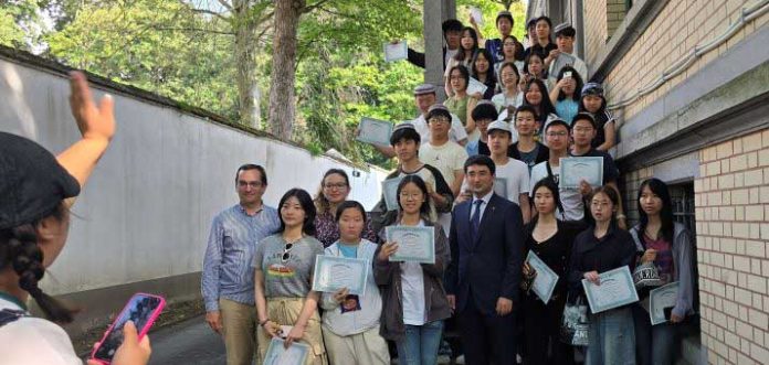turkmenistan-brussel-embassy-belgium-asian-students-брюссель