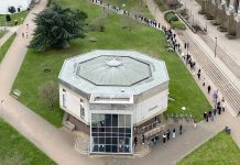 Beýik Britaniýada ilkinji «superuniwersitet» döredildi