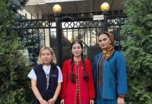 Туркменские медики представили экологические инициативы в Кыргызстане