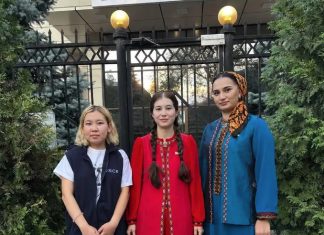 Туркменские медики представили экологические инициативы в Кыргызстане