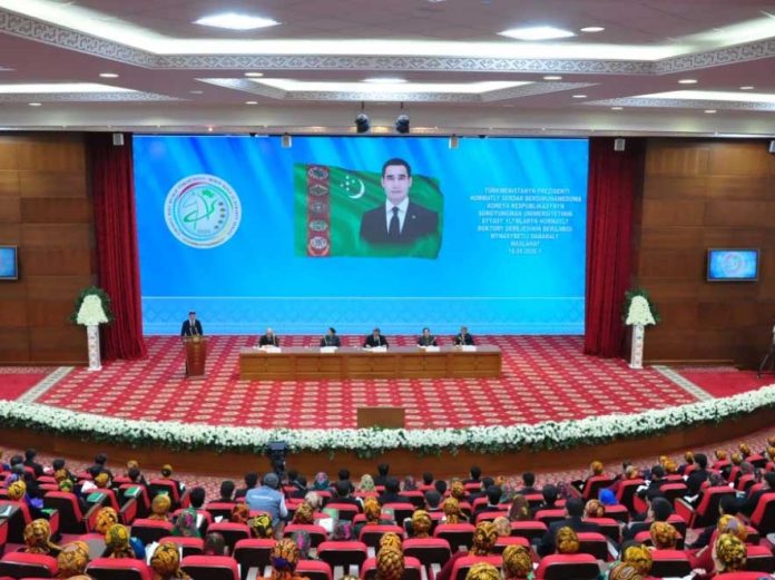 Ceremonial-meeting-dedicated-to-the-conferral-of-the-degree-of-Honorary-Doctor-of-Political-Science-to-the-President-of-Turkmenistan