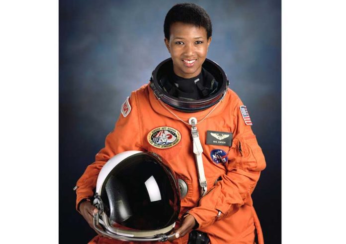 Mae_Carol_Jemison-first-afroamerican-female-astronaut