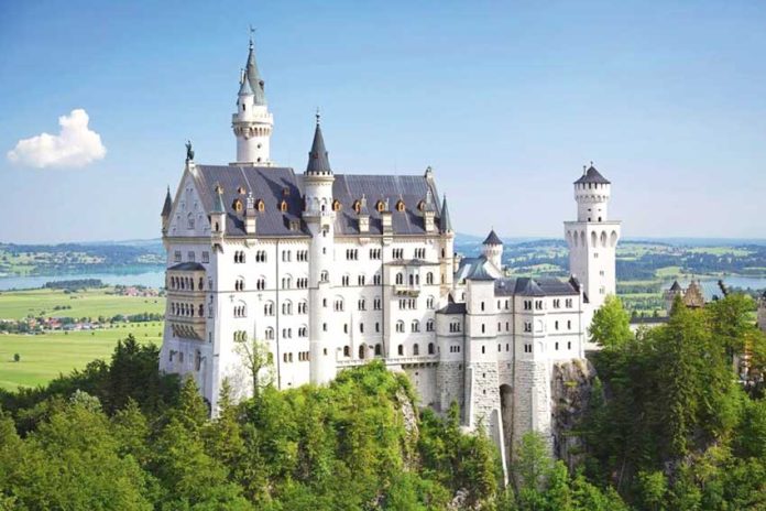 Neuschwanstein-castle germany