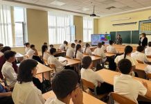 Состоялся открытый урок в школе имени Махтумкули Фраги в Астрахане
