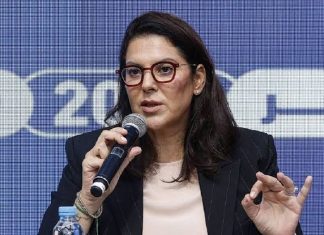 Fatima Zahra al-Mansuri hökümet düzer
