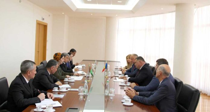 moldova-parliament-delegation-mfa