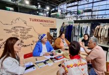 Туркменская мода на мировом подиуме: бренды из Туркменистана покоряют Париж
