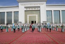 В Ашхабаде открылась международная выставка, объединяющая экспертов в сфере здравоохранения, образования и спорта