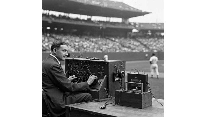 first-live-radio-transformation-american-futbol