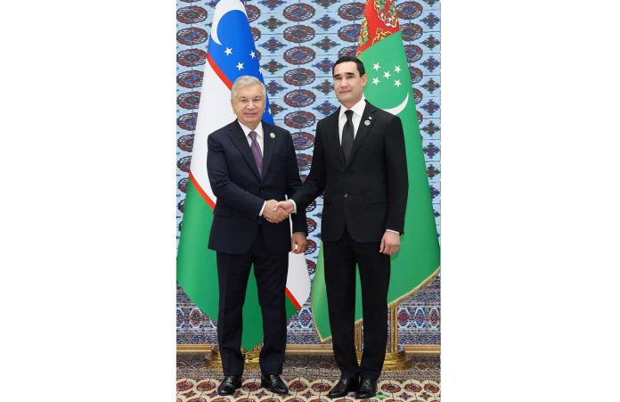 shavkat-mirziyoyev-serdar-berdimuhamedov-09-10-007-1