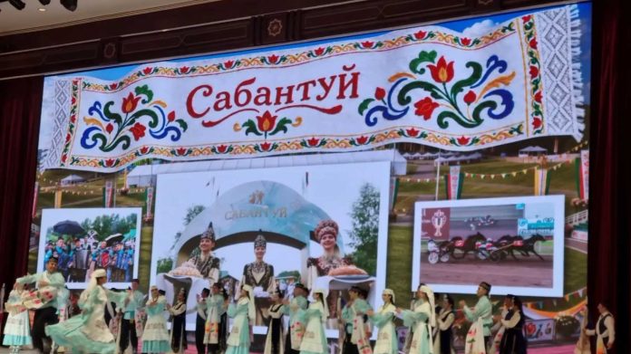 tatar-kyzy-sabuntay