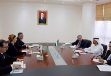Türkmen-emirlikler hyzmatdaşlygynyň derwaýys ugurlary ara alnyp maslahatlaşyldy