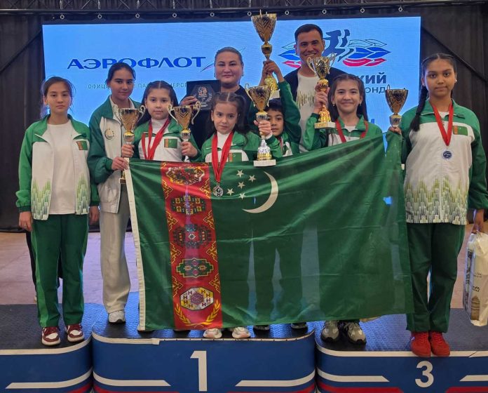 turkmen-mekdep-okuwchylary-kusht-mekdebi-ors