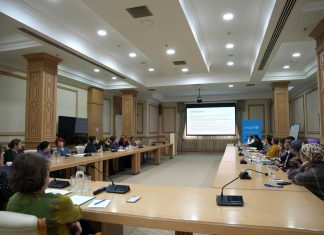 В Туркменистане подвели итоги пилотного проекта ЮНИСЕФ по поддержке родителей